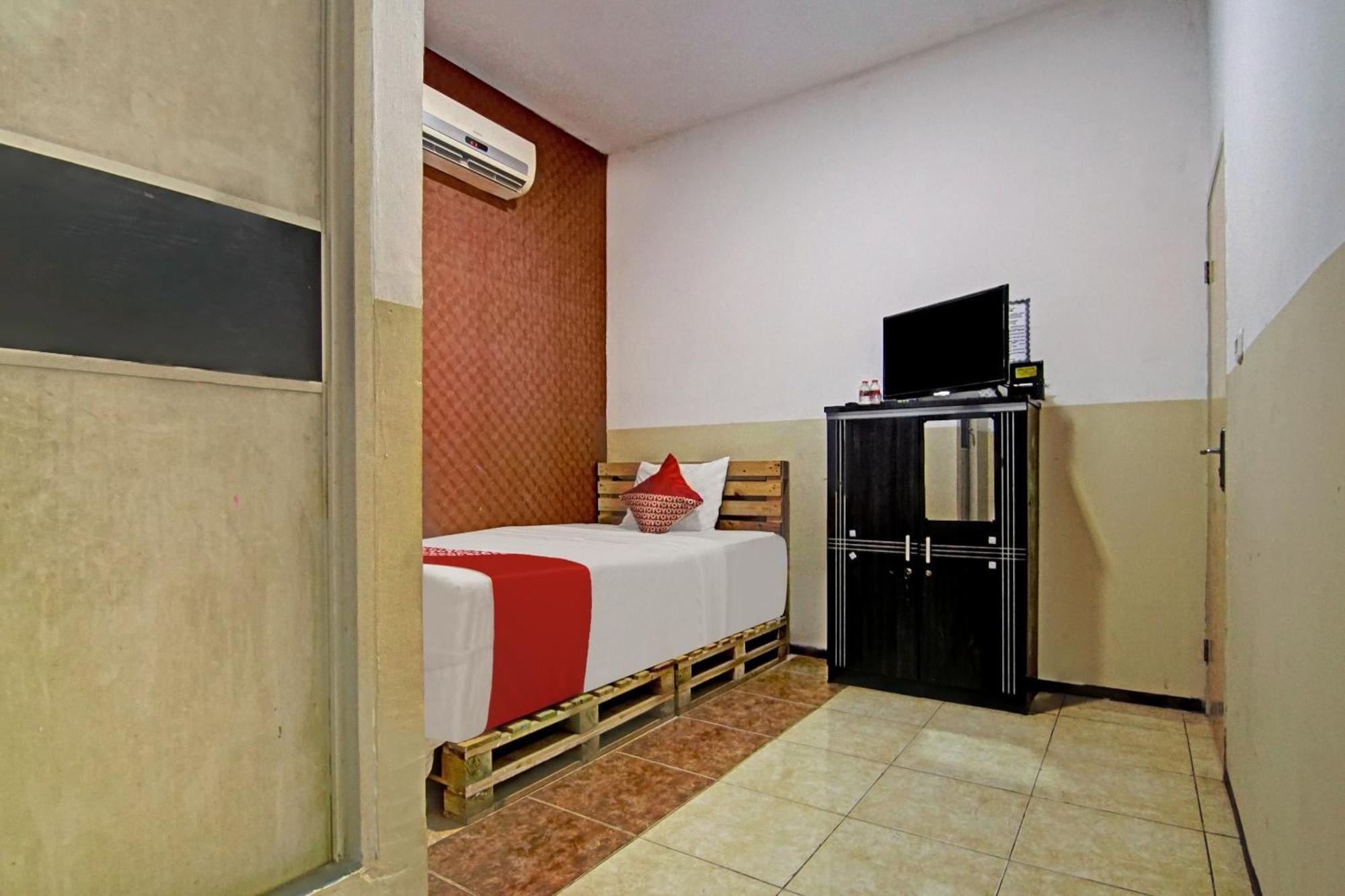 Super Oyo 90358 Poris Residence Syariah Tangerang Exterior foto
